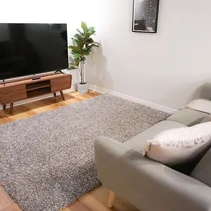 Cozy In Ahuntsic With Free Parking And Near Metro Station Montreal