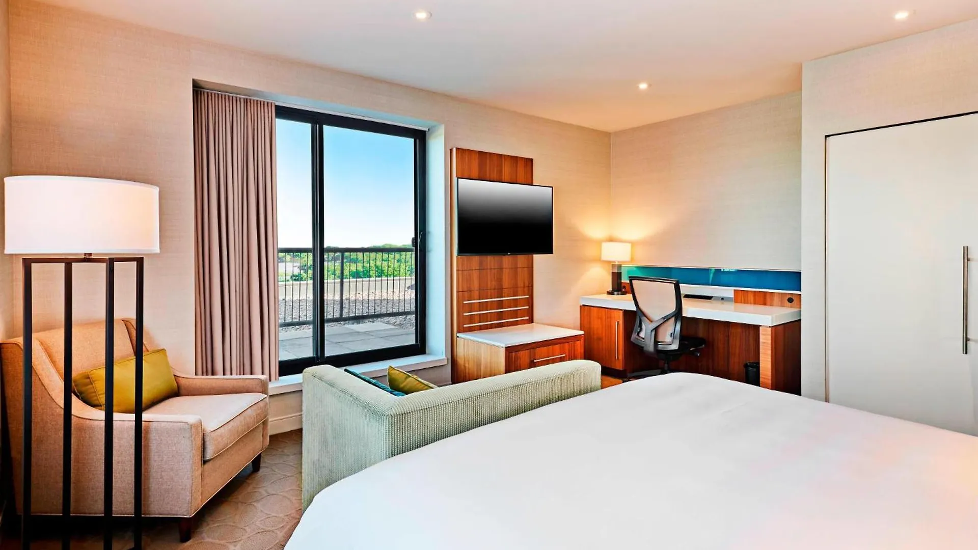****  Delta Hotels By Marriott Dartmouth Canada