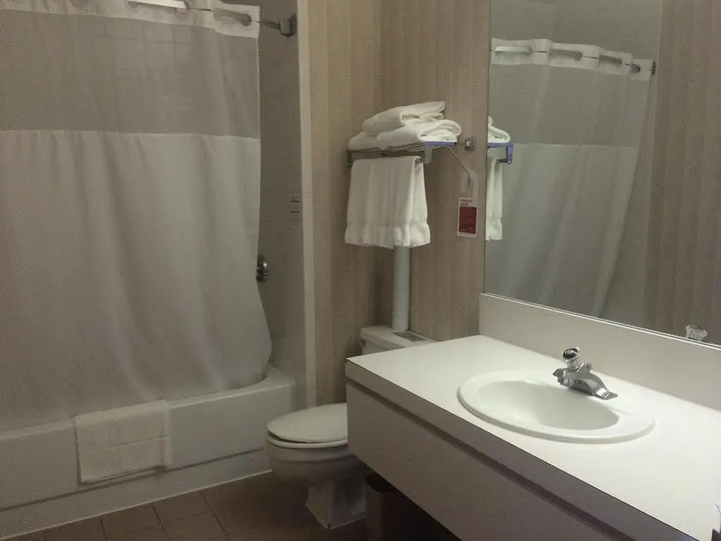 Delta Hotels By Marriott Dartmouth 4*,